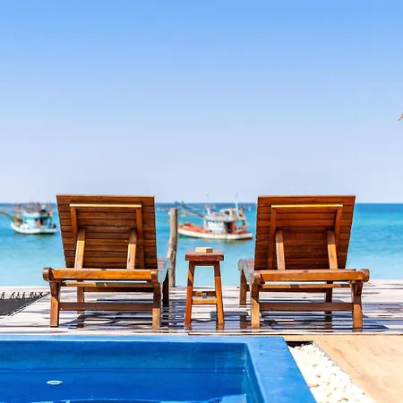 Seasalt Beachfront Holiday Home, Private Pool, 2 Bedroom House